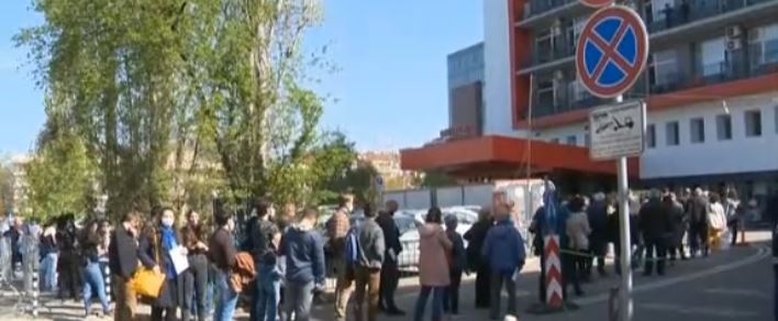 Зелените коридори за ваксинация срещу Covid 19 продължават работа и в